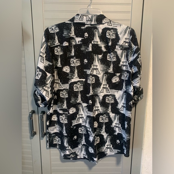 Karl Lagerfeld Set of 2 Black & White Abstract Building Button Down Blouse Sz M - Picture 12 of 16